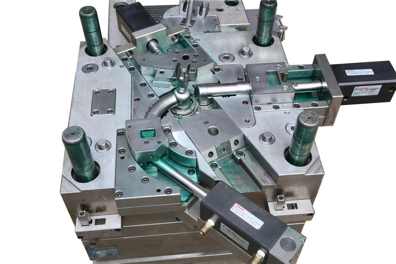 塑膠模具廠 塑膠模具廠