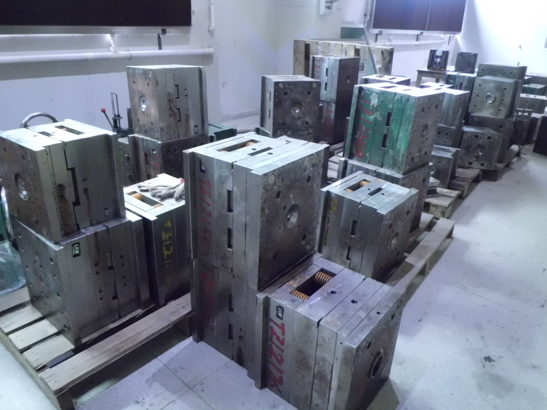 旭錦-塑料模具 旭錦-塑料模具