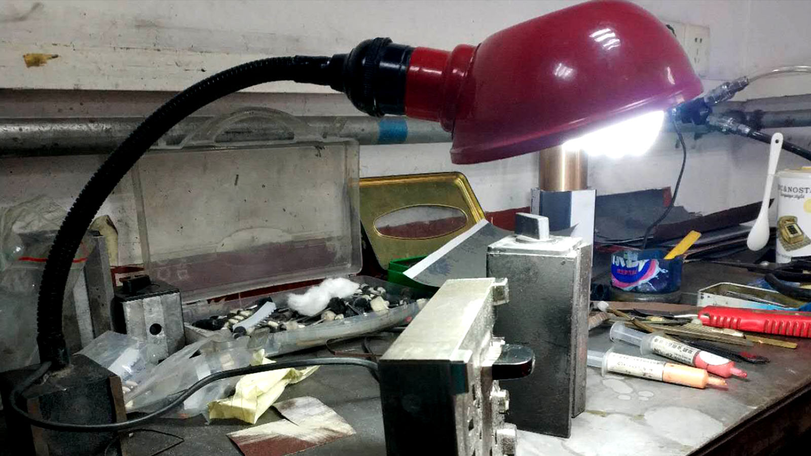 旭錦塑膠模具，掃模房