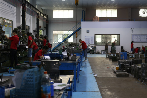 旭錦塑膠模具，注塑模具